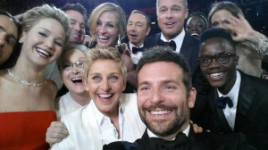 Ellen-Selfie-OSCARS-2014